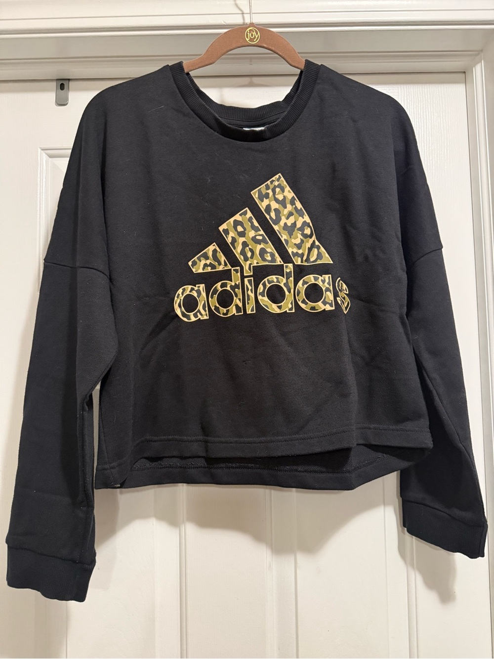 adidas Black Cropped Sweatshirt with Leopard Logo (Women’s M)